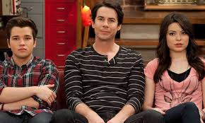 Noah munck played gibby in the original icarly and it looks like he won't be coming back. Icarly Reboot Happening On Paramount Streaming Service With Miranda Cosgrove Returning Daily Mail Online
