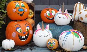 Para bajarte las imágenes animadas de calabazas, solo tienes que pinchar en ella y con botón derecho del ratón elegir guardar imagen imágenes gif de calabazas de la categoría de alimentos. Prepara Un Halloween Alternativo Decorando Estas Calabazas Llenas De Color Y Fantasia