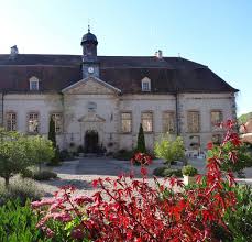 Des présidents lassés mais lucides. Hebergements A Arnay Le Duc Station Verte Office De Tourisme Du Pays D Arnay Mairie D Arnay Le Duc Station Verte Hebergements