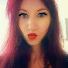 Melanie Crouch's Instagram, Twitter & Facebook