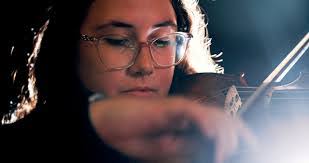 Lynne Shapiro's Instagram, Twitter & Facebook