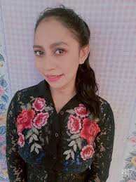 NotaDeDuelo Descanse en paz quien en vida fuera Adela Virginia Rosvely  Barrios, lo participan su señora madre y sus hermanos rogando Resignación.  Sus restos serán sepultados en el cementerio general de Santa