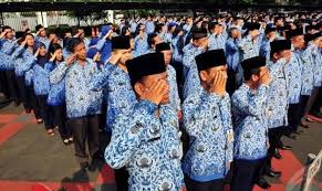 Dalam menentukan gaji yang akan diajukan ke perusahaan, pikirkan dulu bahwa besaran gaji tersebut bukan hanya yang diterima tiap bulan, namun juga tunjangan lainnya yang ditawarkan. Setelah Thr Bulan Ini Pns Terima Gaji Ke 13 Okezone Economy