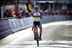 We did not find results for: Van Vleuten Soleert In Omloop Naar Eerste Overwinning In Regenboogtrui Sport Destentor Nl