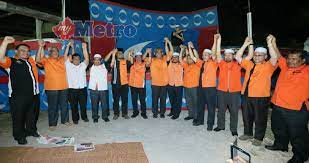 Hantar tweet dan tag @sinarproject #kodkawasan #ge14 dengan link kepada maklumat calon seperti gambar calon, bahan kempen dan lain lain. Pan Bertanding 13 Kerusi Termasuk Tiga Parlimen Di Kedah
