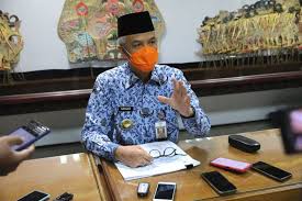 Berbeda halnya dengan pegadaian pusat dan pegadaian wilayah, untuk kantor cabang pegadaian dan unit kapan saja jadwal layanan kantor cabang dan upc pegadaian? Siap Siap Program Jateng Di Rumah Saja Berlaku 6 7 Februari 2021