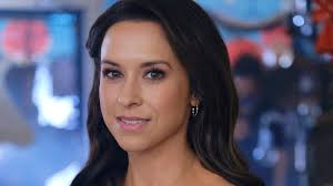 Lacey Chabert signs two-year deal to produce and star in movies for Hallmark