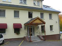 >br>unser familiengeführtes wellnesshotel liegt inmitten des landschaftsschutzgebietes direkt am ostufer des scharmützelsee und bezaubert sie mit traumhaften sonnenuntergängen und wohlfühlambiente im ganzen haus. Haus Am See Betriebsgesellschaft Mbh