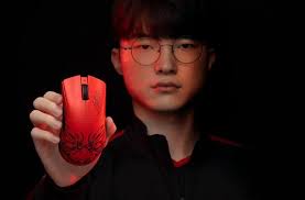 Razer DeathAdder V3 Pro Faker Edition, Mouse Gaming Ala Pro Player League  of Legends