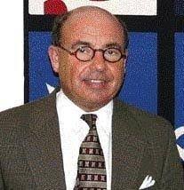 Darryl Muller's Instagram, Twitter & Facebook