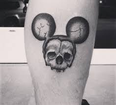 Du hast fragen rund um das micky maus magazin oder unsere onlineseite? Mickey Mouse Skull Tattoo Mickey Mouse Tattoos Mickey Mouse Tattoo Mickey Tattoo