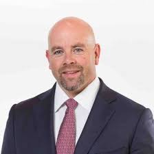 Brett Estervig's Instagram, Twitter & Facebook