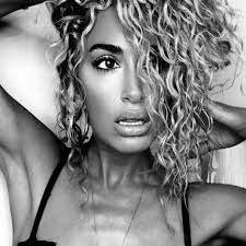 Stream Shannon Dooley music