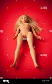 Barbie Puppe nackt Stockfotografie - Alamy