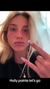 Hollie Grimes's Instagram, Twitter & Facebook