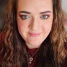 Georgia Downer's Instagram, Twitter & Facebook