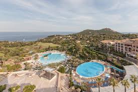 Die abwechslungsreichen landschaften an den ufern des mittelmeers lassen den besucher in die unterschiedlichsten und. Pierre Vacances Resort Cap Esterel Agay Saint Raphael Frankreich Cote D Azur