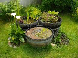 3 Demi Tonneaux Vos Bacs Et Vos Bassins Bac Jardin Bassin De Jardin Jardins