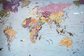 Um mapa mundi, também conhecido como planisfério, é um mapa do mundo que representa o globo neste mapa mundi podemos observar que os vinte maiores países do mundo são a rússia. Mapamundi Dentro Del Establecimiento World Map Inside The Establishment Picture Of Arepamundi Barcelona Tripadvisor