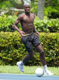 Jun 15, 2021 · paul pogba admits to having more freedom playing for france than he gets at club level with manchester united, but the midfielder will always prioritise collective efforts over personal gain. Paul Pogba Height Weight Shoe Size Paul Pogba Manchester United Wallpaper Paul Pogba Manchester United