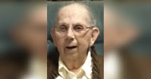 Luke Hovis's Instagram, Twitter & Facebook