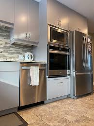 New and used items, cars, real estate, jobs, services, vacation rentals and more virtually anywhere in winnipeg. Expresso Cabinets Lightened Up With Kitchen Cabinet Spraying In Winnipeg Manitoba Recent Projects Color Scheme Professional Painters