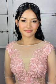 Dexter Albiar Escarlan -Make up Artist