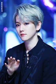 In february 2014, baekhyun and fellow exo member suho became regular hosts for the sbs music television show inkigayo. 900 Ideas De Exo En 2021 Exo Baekhyun Oppas