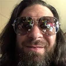 Clarence Belcher's Instagram, Twitter & Facebook