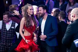 Laura müller fallen gelassen und gedemütigt in aller öffentlichkeit arme laura müller! Michael Wendler Verrat Das Macht Laura Im Bett