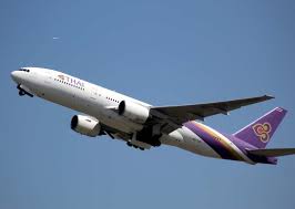 Thai Airways B 777 Virgin Australia B 737 Total Fluke But If You Look Above I Managed To Snap A 737 In This Pic Thai Airways Passenger Jet Passenger