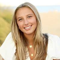 Kim Cesario's Instagram, Twitter & Facebook