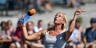 Andrea kiewel was born on june 10, 1965 in east berlin, east germany. Marie Wegener So Tickt Andrea Kiewel Ausserhalb Des Fernsehgartens Express De