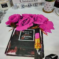 بيت العائلة on instagram سيت مفرش وسطي مع ٤ كوشات السعر ١٥ الف توصيل بغداد ٤ آلاف توصيل المحافظات ٧ الاف game artwork video games artwork video game covers