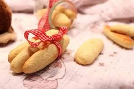 Biscuits Maison Pour Bebe A Partir De 8 Mois Avec Mes Petites Mains Biscuit Maison Recette Boudoir Cuisine Bebe