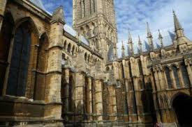 3,500 UK Churches Convert To Renewable Energy - Blue and Green Tomorrow