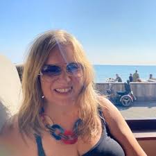 Kara Warden (@BanaszakKara)