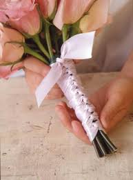 Free Flower Tutorials Http Www Wedding Flowers And Reception Ideas Com Make Your Own Wedding Html Flower Bouquet Wedding Ribbon Bouquet Diy Wedding Bouquet