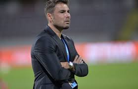 Element grafic fc arges pitesti . Adrian Mutu Noul Antrenor Al Fc U Craiova Se PregÄƒteste SÄƒ Semneze Actele Sunt La Redactat AnunÅ£ul Lui Marcel Puscas