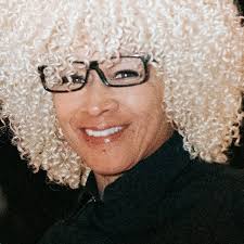 Diddy's twins, 17-year-old D'Lila and Jessie Combs, looking amazing for  their senior prom 💫 🎉