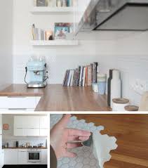 24 idees de credence pour habiller la cuisine carrelage adhesif cuisine carrelage adhesif credence