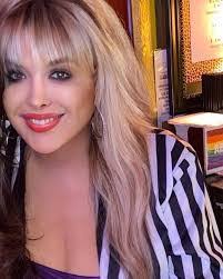 Shannon Clements's Instagram, Twitter & Facebook