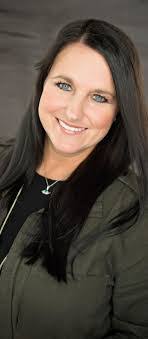 Tonya Lambert's Instagram, Twitter & Facebook