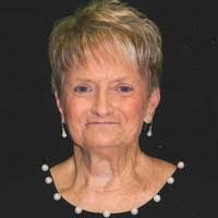 Claire Lenz's Instagram, Twitter & Facebook