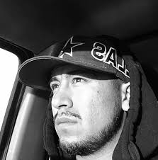 Who can repair a 1/2 inch item in Phoenix?