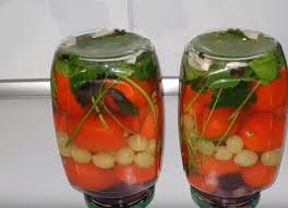 вкусные помидоры на зиму в литровых банках без стерилизации Pomidory S Vinogradom Na Zimu V Litrovyh Bankah Recept Bez Sterilizacii Narodnye Znaniya Ot Kravchenko Anatoliya Mason Jars Jar Mason