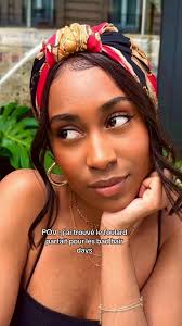 [POV : j’ai trouvé le foulard parfait pour les bad hair days] Nos turbans  sont super faciles à nouer et avec un joli rendu authentique, comme si vous  aviez nouer un vrai foulard dans vos cheveux, la ...