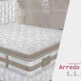 Basi ciliegio dogato, pensili laccato lucido dogato melanzana, top quarz bianco chiaro, piano cottura e forno whirpool, lavello franke, cappa aairone, n°02 sgabelli mod: Arredo In A San Lucido 87038 Mobili Arredamento Negozi Vendita