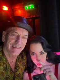 DJ Jezebel, always fun to double deck with Jezebel Straub, a cracking set  🤠