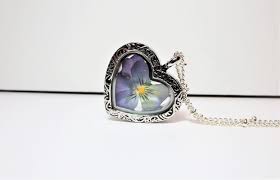 February Birth Flower Necklace Birthday Flower Pressed Etsy In 2021 Heart Shaped Necklace Pressed Flower Necklace Real Flower Jewelry